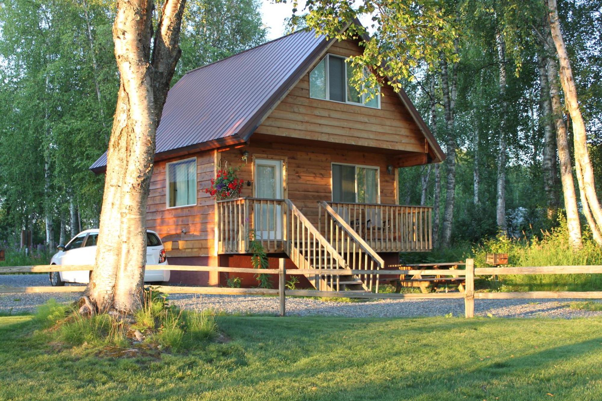 Susitna River Lodging, Riverside Cabins タルキートナ エクステリア 写真